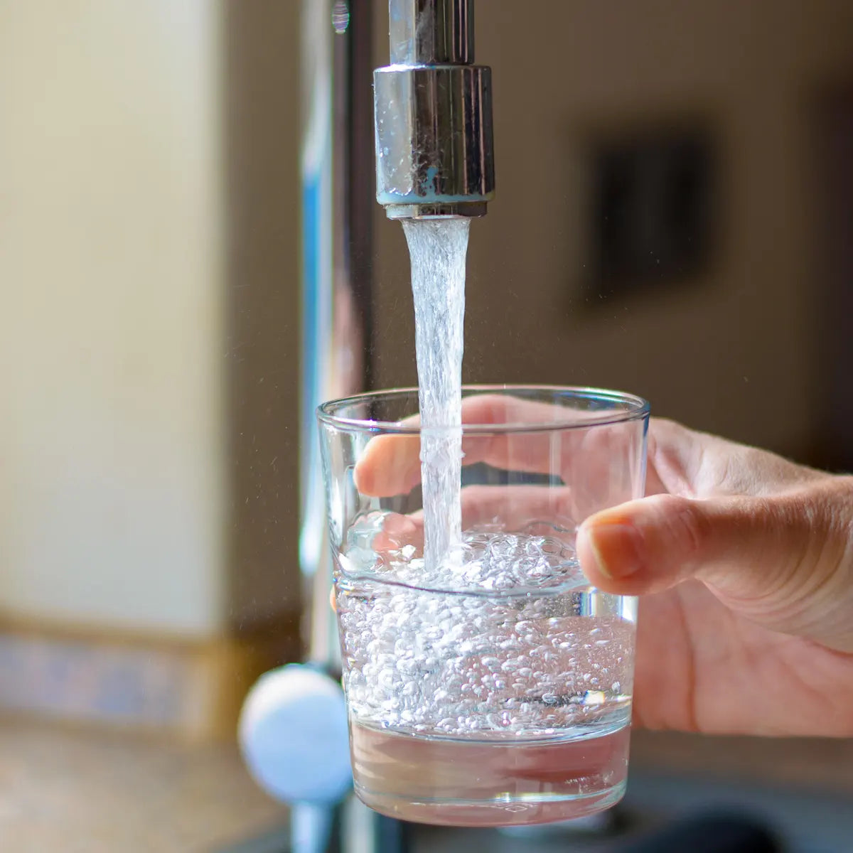 Does Reverse Osmosis Remove Fluoride From Water? - Vita Filters