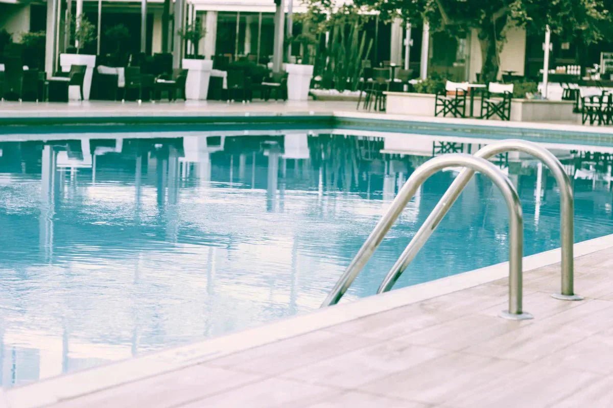 Pool Heat Pump vs. Gas Heater: Upfront Cost vs. Monthly Payment vs. Operating Cost - Vita Pool Supply