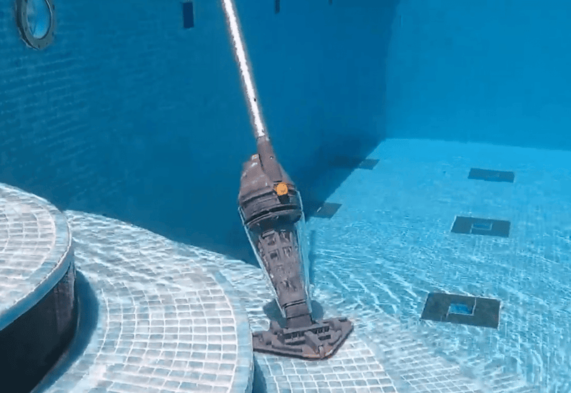 Kokido Vektro V300 Rechargeable Handheld Pool Vacuum, EV51 EV51CBX/21/US – Vita Pool Supply